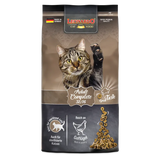 A bag of LEONARDO Cat Food Adult Complete 32/16 with a picture of a cat on the front and various product attributes listed.