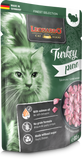 Leonardo cat food Turkey Pure package with a green background featuring a cat's face.