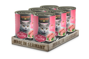 Cans of Leonardo cat food labeled 'Pure Poultry' made in Germany on a white background