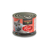A pack of 6 cans of LEONARDO Rich in Beef cat food, placed in a wooden tray with 'MADE IN GERMANY' printed on it.